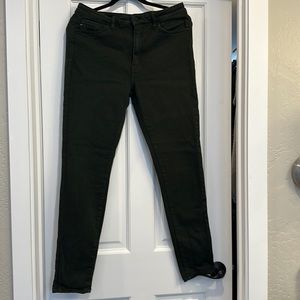 Dark green straight stretchy KanCan. 11/29